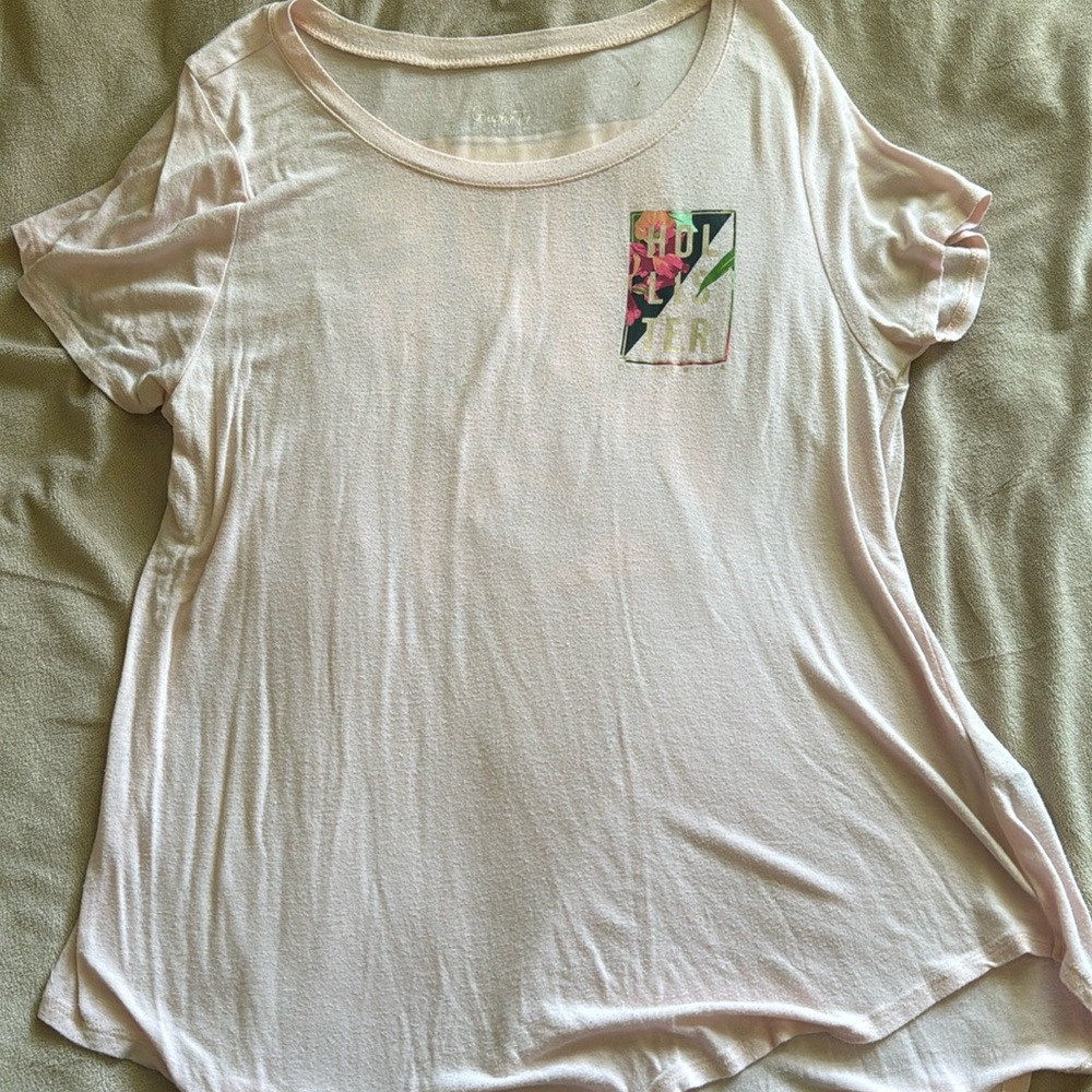 Hollister t-shirt